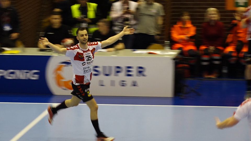 PATEREK ROZSTRZYGA O LOSACH MECZU