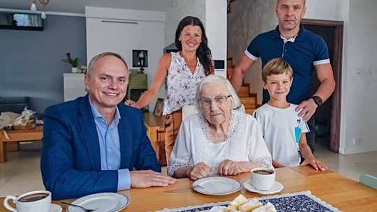 100 lat pani Marii. Stulatka z Polkowic zachwyca pamięcią i energią