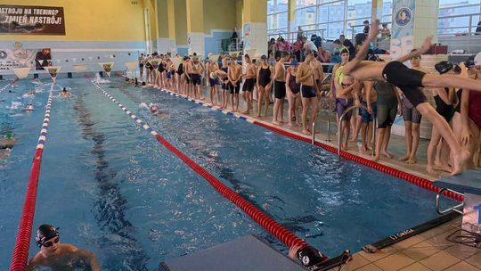 40-lecie sekcji i grad medali. Piast błyszczał na pływackiej "Barbórce"