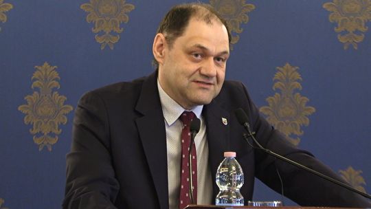 AWANTURA O IN VITRO NA SESJI W GŁOGOWIE