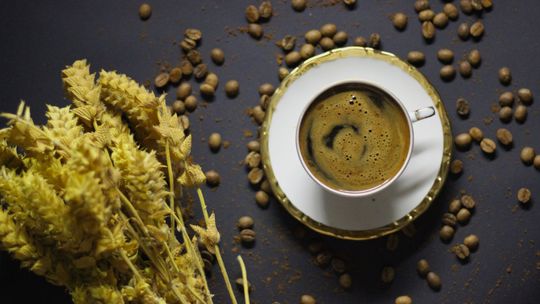 Bez kompromisów w smaku: dlaczego kawa ziarnista jest najlepsza?