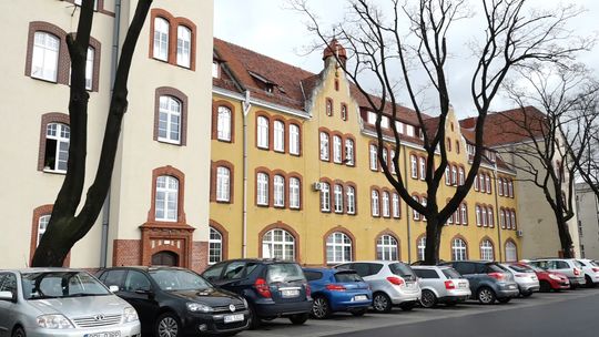BUDYNEK STAROSTWA PRZEJDZIE TERMOMODERNIZACJĘ?