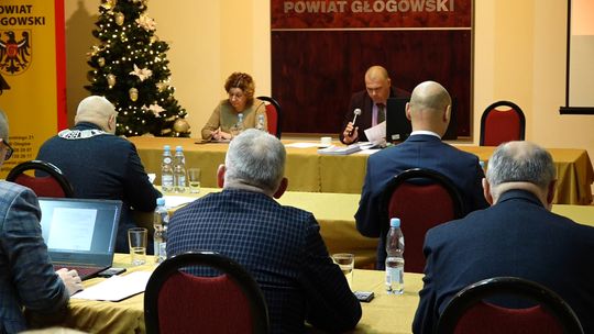 BUDŻET POWIATU GŁOGOWSKIEGO NA 2023 ROK PRZYJĘTY