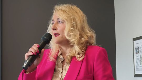 BYŁA DYREKTORKA PCPR FAŁSZOWAŁA DOKUMENTY?