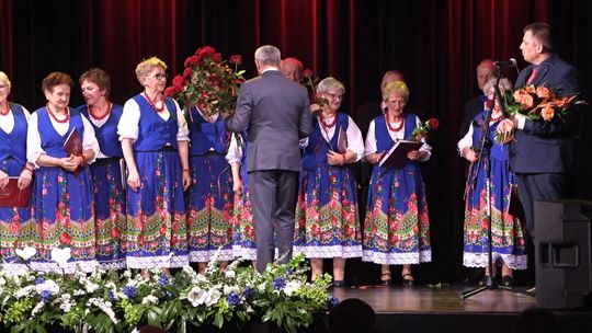 CHÓR KLUBU SENIORA "ZŁOTA JESIEŃ" W GRĘBOCICACH MA JUŻ 20 LAT