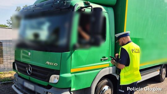 Ciężarówki ignorują zakaz. Policja wystawiła już 21 mandatów