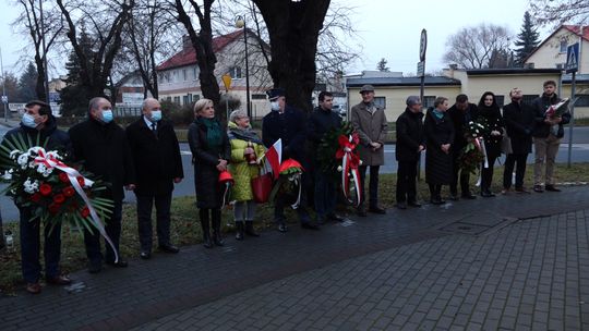 DLA PAMIĘCI