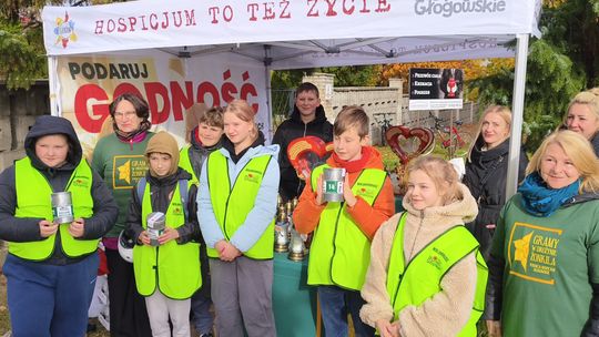 DOBRO ŚWIECI NAJMOCNIEJ - ZNICZE I WKŁADY ZA DATEK NA HOSPICJUM