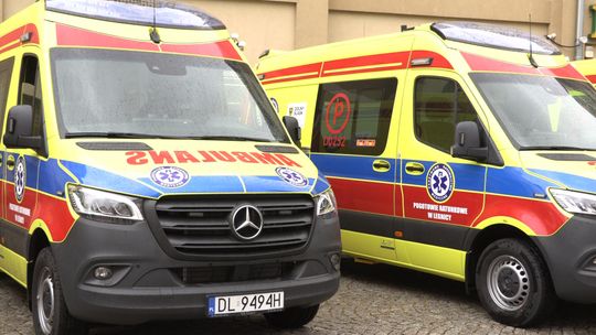 Dolnośląski Urząd Marszałkowski przekazał 9 karetek