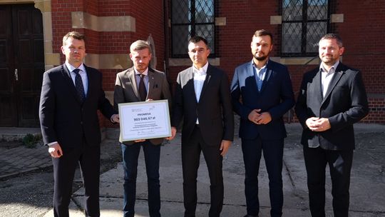 DOTACJA NA RENOWACJĘ STAREJ POCZTY W GŁOGOWIE
