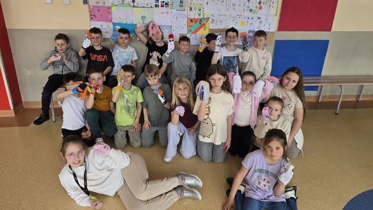 Dzieci z Polkowic ożywiły skarpetki po akcji społecznej