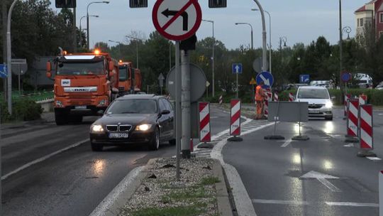 EKSPRESOWY REMONT DROGI? Nowa nawierzchnia ma być położona w dwa dni.