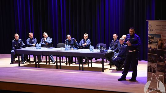 Seniorzy ze Wschowy i Sławy uczyli się, jak nie dać się oszukać