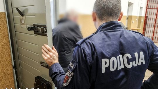 EXPRESEM DOJECHAŁ DO SĄDU