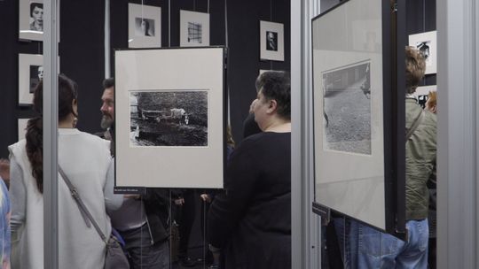 FOTOGRAFIE BEKSIŃSKIEGO W PAŁACU W SUCHEJ GÓRNEJ