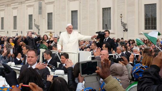 Franciszek abdykuje? Zaskakujące wieści ze Stolicy Apostolskiej