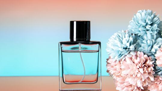 Francuskie perfumy – czy warto wybrać zapachy inspirowane markowymi kompozycjami?