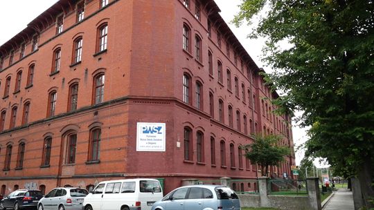 GŁOGOWSKA PWSZ CZEKA JESZCZE NA KANDYDATÓW
