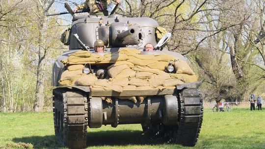 Głogowski Festiwal Historyczny: pancerni giganci nad Odrą