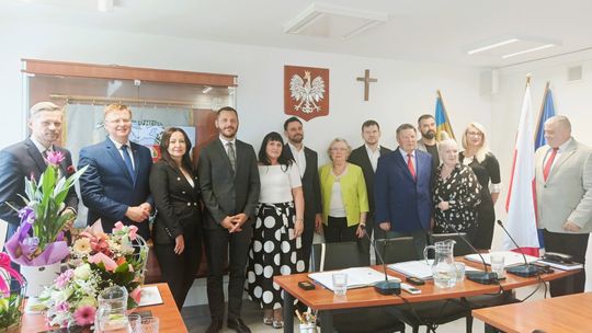 Gmina Głogów: Wójt Bartłomiej Zimny z absolutorium i wotum zaufania
