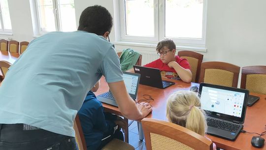 GMINNE CENTRUM KULTURY W JERZMANOWEJ ZAPRASZA NA WAKACYJNE ZAJĘCIA
