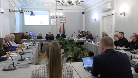 GORĄCA DYSKUSJA O BUDŻECIE GMINY