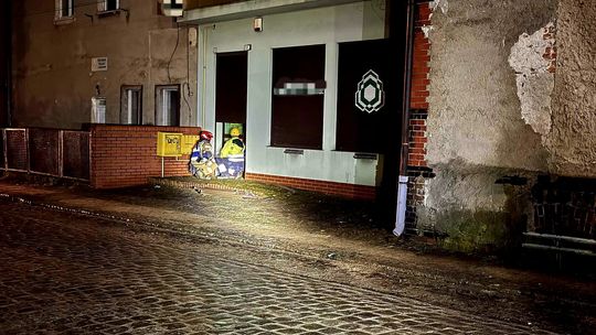 GROŹNY WYCIEK GAZU W PRZEMKOWIE. EWAKUOWANO 75 OSÓB