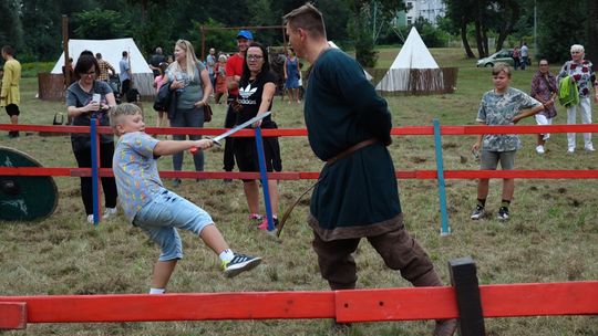HISTORIA NA WYCIĄGNIĘCIE RĘKI
