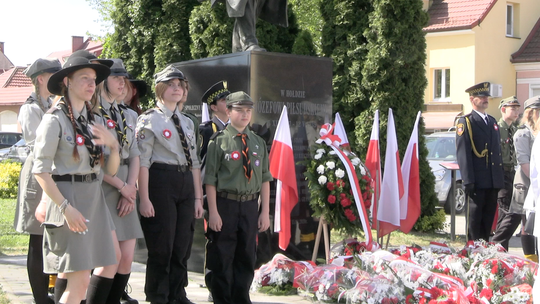 HOŁD DLA HISTORII. UROCZYSTOŚCI ŚWIĘTA 3 MAJA W POLKOWICACH