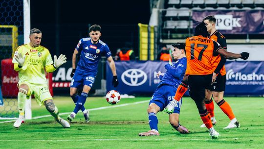 Miedź - Chrobry 0-1