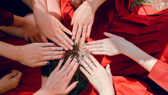Jaki manicure warto zrobić na wesele? 