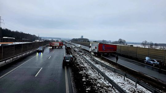 Karambol na S3. Są ranni, trzy osoby w ciężkim stanie