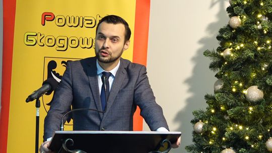 KĘDZIORA: WYDATKI ROSNĄ SZYBCIEJ NIŻ DOCHODY