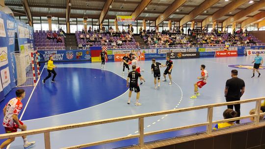 KGHM Chrobry Głogów kontra Piotrkowianin.