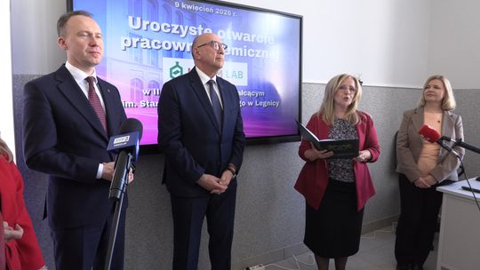 KGHM LAB W LEGNICKIM LICEUM