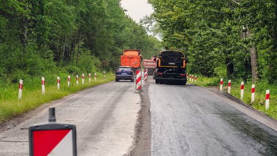 Kierowcy muszą uzbroić się w cierpliwość. Trwa remont DW331