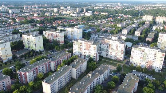 KOLEJNA PODWYŻKA. ŚMIECI W GÓRĘ!