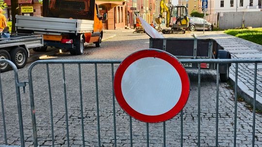 Koniec problemów ze studzienkami? Remont na ul. Parafialnej w Głogowie