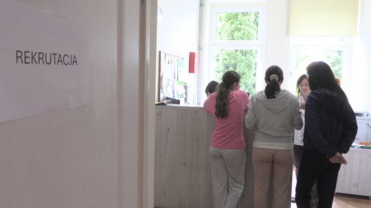 KONIEC REKRUTACJI PODSTAWOWEJ. KRUCHO Z MIEJSCAMI DLA PECHOWCÓW