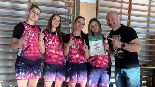 Koszykarki ZS Polkowice z awansem do finału wojewódzkiego