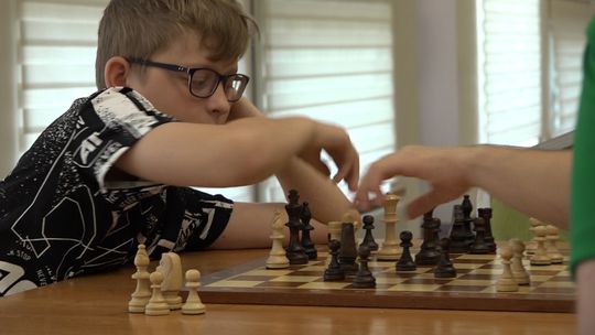 KRÓLEWSKA GRA W SUCHEJ GÓRNEJ