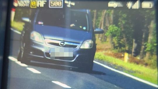 Mandat, punkty i utrata prawa jazdy. 41-latek zakończył podróż