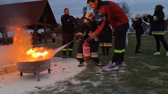 MIESZKAŃCY JERZMANOWEJ ĆWICZYLI GASZENIE OGNIA