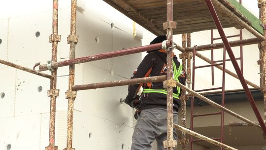 MODERNIZACJA ZESPOŁU SZKÓŁ W SŁAWIE NA OSTATNIEJ PROSTEJ