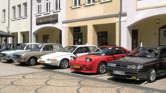 Motoryzacyjna podróż w czasie. Rekordowy zlot w Polkowicach