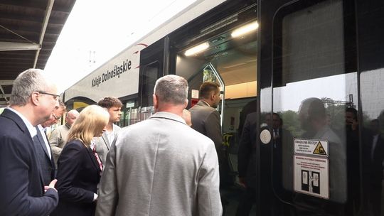 NA TRASĘ GŁOGÓW - ŻAGAŃ MAJĄ WRÓCIĆ POCIAGI