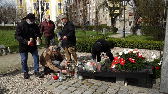 - NAJWAŻNIEJSZA JEST PAMIĘĆ