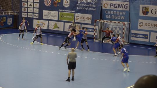 Chrobry pokonał Azoty-Puławy 33-26.