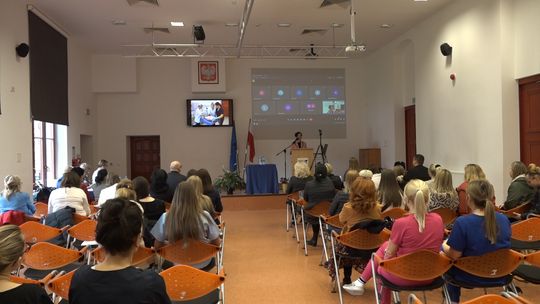 NAUKOWO I SZKOLENIOWO O PIELĘGNIARSTWIE W PWSZ