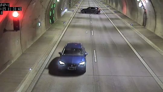 Niebezpieczny manewr w tunelu na S3